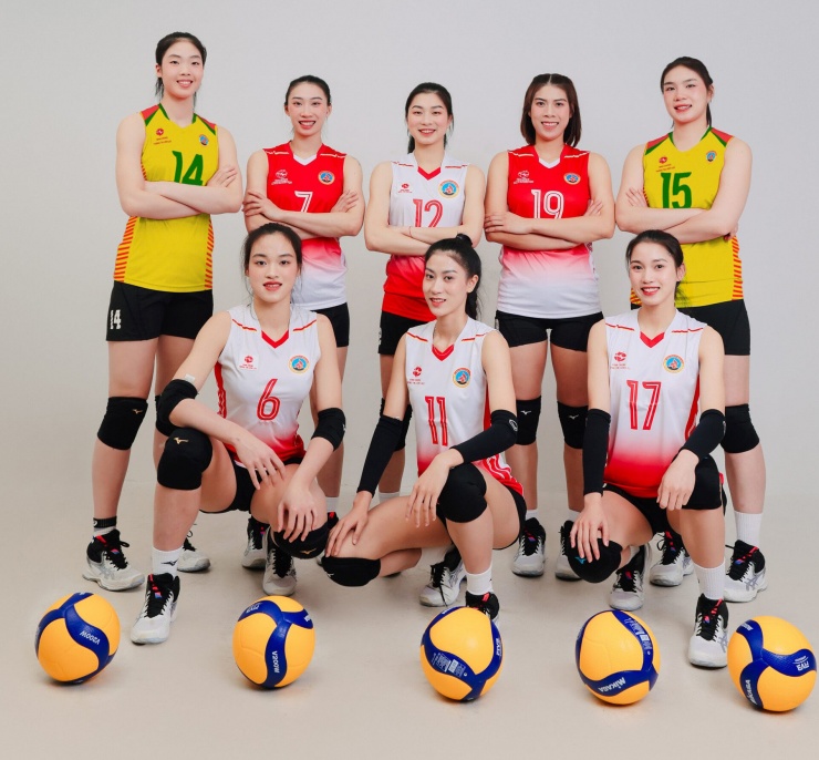 1747791433-binh-chung-thong-tin-3-width1900height1760 Sắc đẹp vạn người mê của dàn Hoa khôi bóng chuyền áo lính - 11