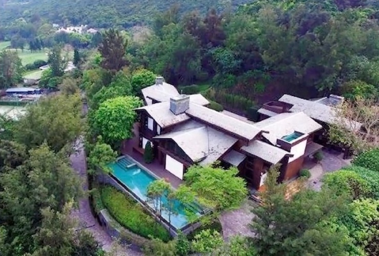 1747878438-2-573-width1020height689 Biệt thự của Lương Lạc Th.i (Ảnh: HK01).