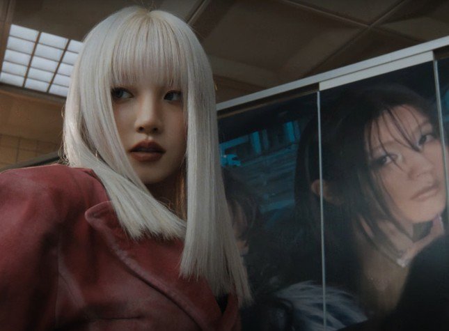 Giao diện cực cháy của Yuqi.