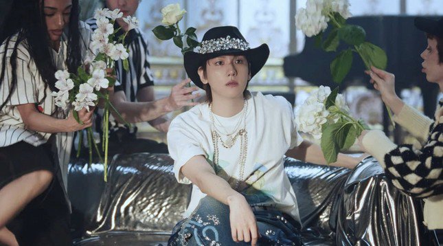 Baekhyun một lần nữa khiến người nghe “lụi tim” bằng chất giọng ấm áp, cảm xúc - thứ đã trở thành “thương hiệu” của nam idol.