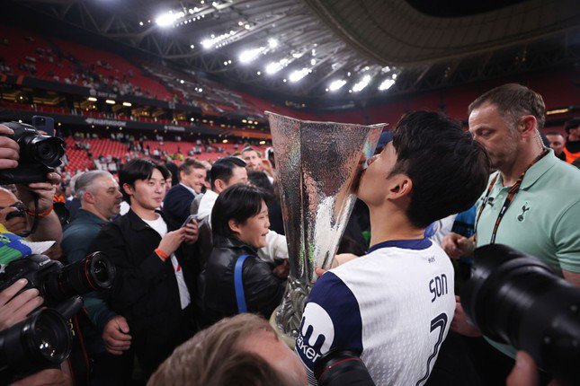 Park Seo Joon hóa thành