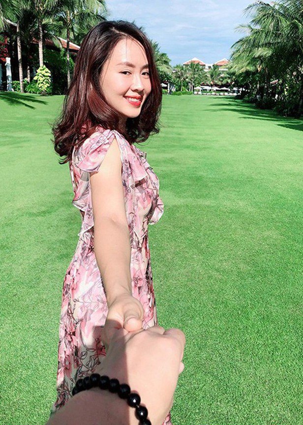 Hồng Diễm đến nay vẫn chưa một lần công khai diện mạo và danh tính ông xã hơn cô 12 tuổi.