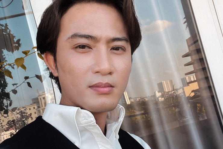 Nghệ sĩ rút ruột uy tín để kiếm tiền - 2