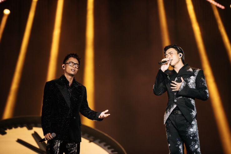 Soobin bật khóc nức nở trước hàng nghìn khán giả - 3