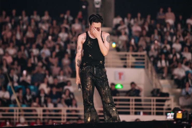 Soobin bật khóc nức nở trước hàng nghìn khán giả - 6