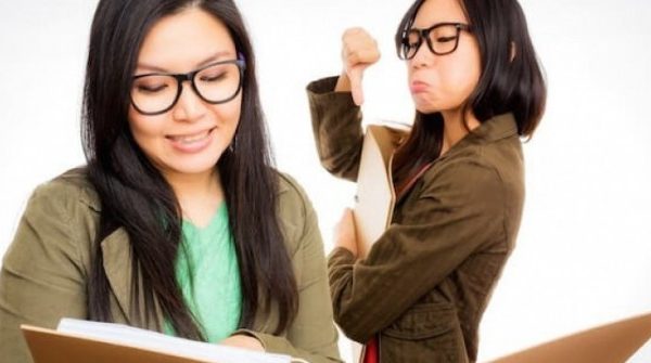 Những chuyện mờ ám nơi công sở 1748441637 914 thumbnail width740height495 anh cat 3 2 auto cropjpg