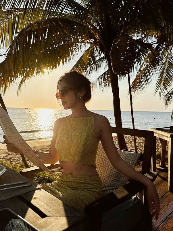 Ngọc Anh vẫn giữ nhan sắc xinh đẹp sau nhiều năm.