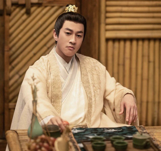 Hà Nhuận Đông được khen ngợi gừng càng già càng cay.