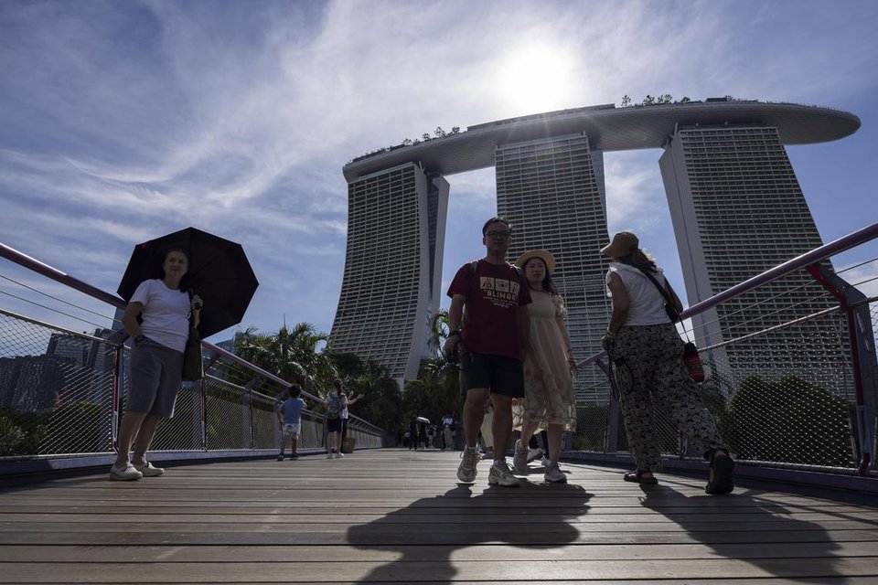 Mặt đường đã nóng đến 70 độ C: Một mùa hè nóng như thiêu đốt khắp toàn cầu đã đến, có thể phá vỡ mọi kỷ lục trước nay- Ảnh 4.