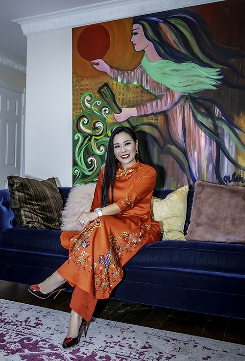 1748852752-nguyen-hong-nhung-13-3547-8-7954-width500height737 Làm mẹ đơn thân, nuôi con tự kỷ 13 tuổi chưa biết nhai, ca sĩ Nguyễn Hồng Nhung vẫn sống sung túc ở Mỹ trong biệt thự 200m2 - 8