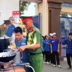 "Thế hệ cợt nhả" tiếp sức mùa thi 2025: Sáng tạo và hài hước, hết sức đáng yêu! 1749087076 130 thumbnail width1200height628jpg