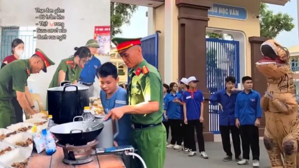 "Thế hệ cợt nhả" tiếp sức mùa thi 2025: Sáng tạo và hài hước, hết sức đáng yêu! 1749087076 130 thumbnail width1200height628jpg