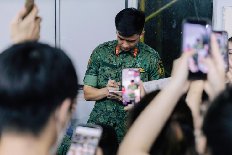 Xin hãy để Hiệp được làm một người lính, không phải một ngôi sao - 7