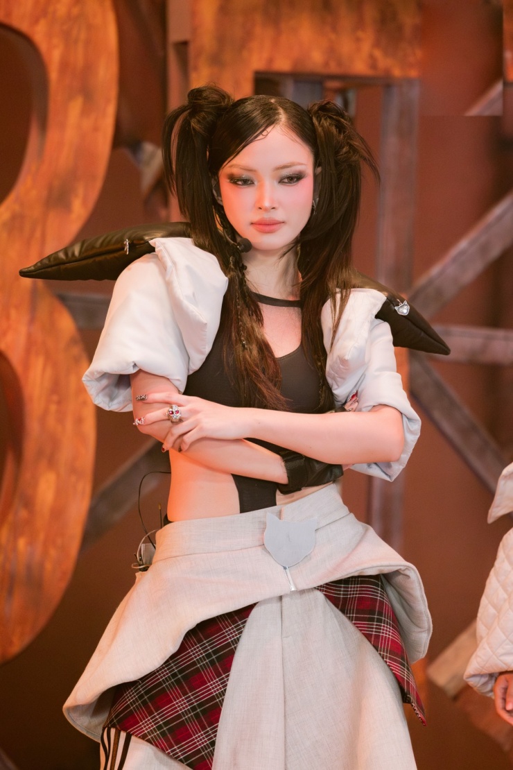 Đội Châu Bùi diễn bùng nổ tại 'Em xinh say hi' - 3