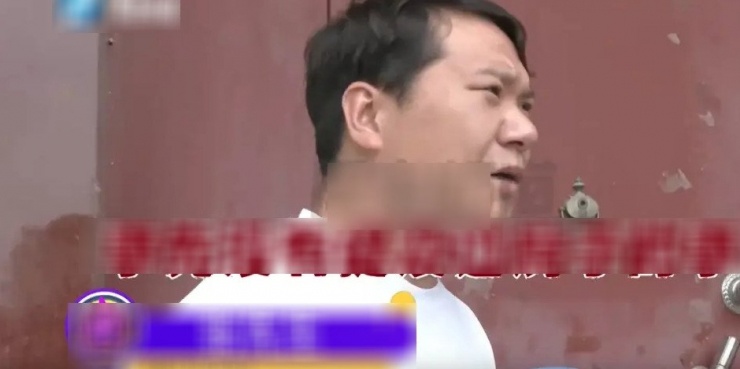 Bạn trai không hiểu tại sao bạn gái cương quyết đòi chia tay. Ảnh: Sohu