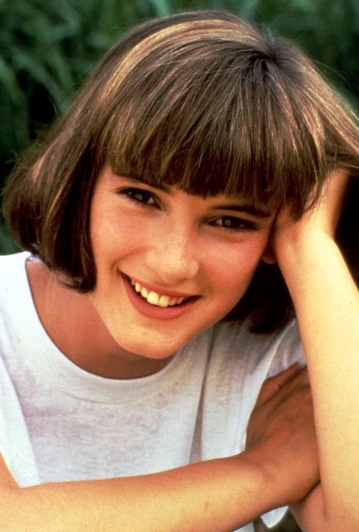 1749630148-picture24-35178-width1091height1615 Siêu sao Hollywood Winona Ryder bị tù treo vì ăn trộm.