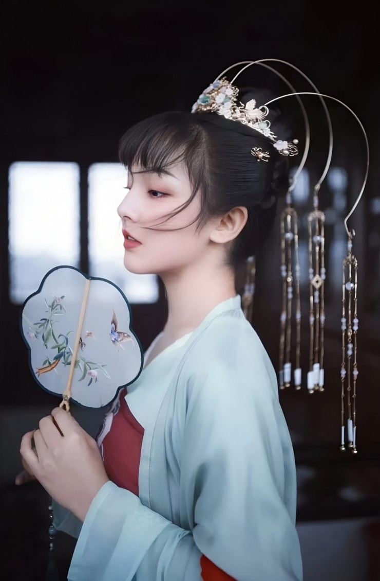 Nữ quân nhân được ví như Địch Lệ Nhiệt Ba - 8