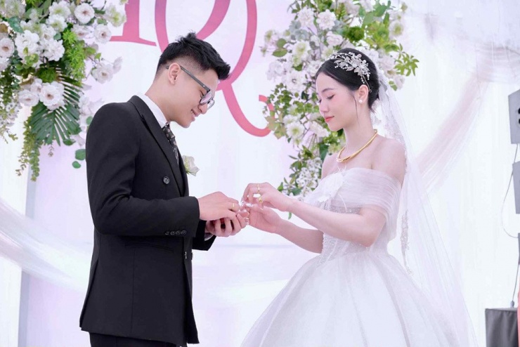 Cặp đôi đã có một đám cưới trọn vẹn 