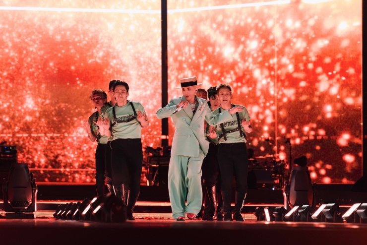 Khối tài sản của G-Dragon khổng lồ tới mức nào? - 9