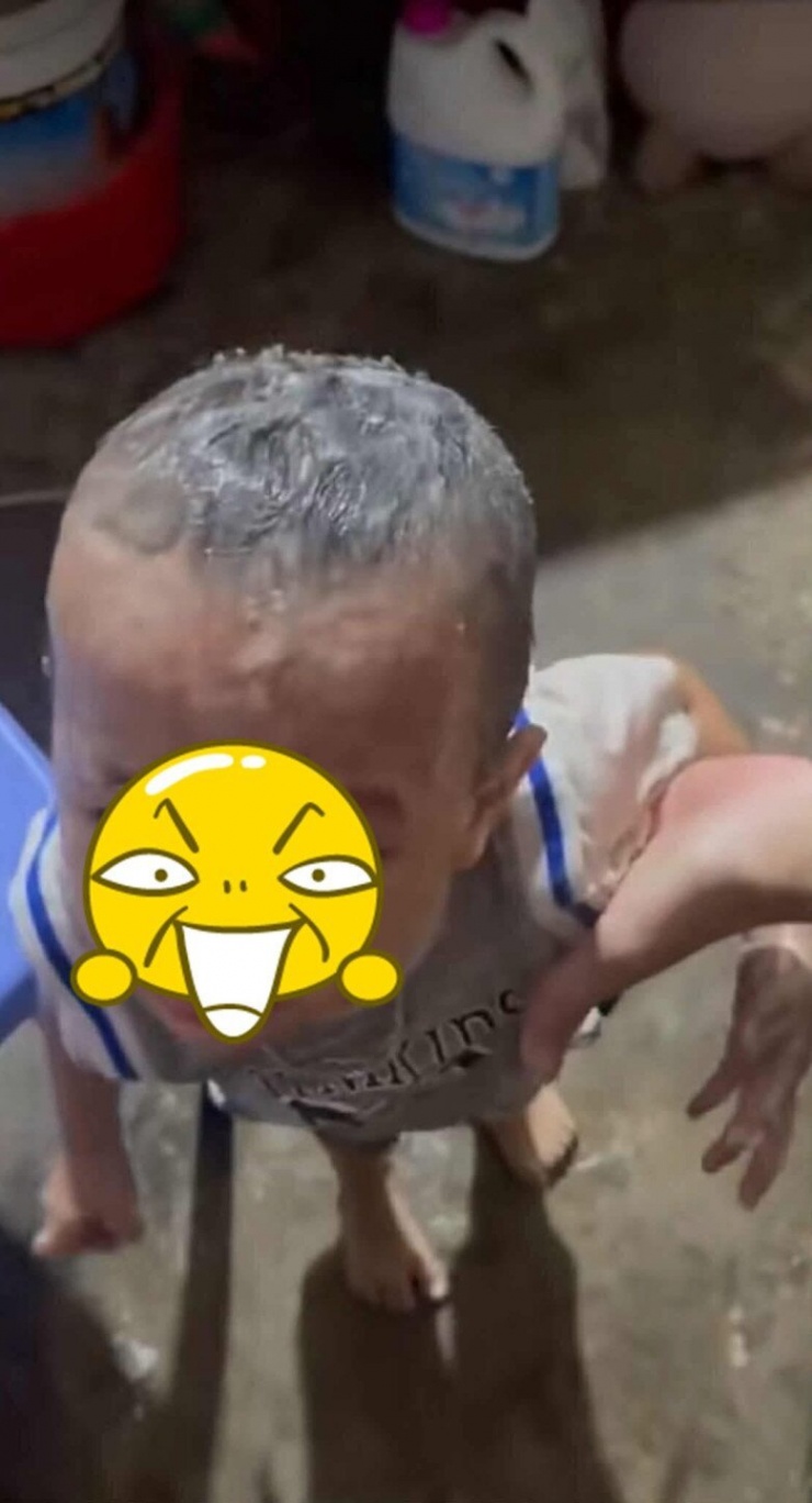 Mới nửa tháng, khối nghỉ hè đã khiến bố mẹ