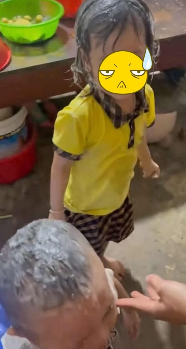 Mới nửa tháng, khối nghỉ hè đã khiến bố mẹ