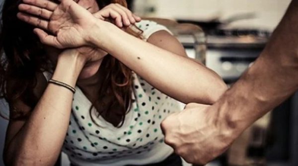 Vì sao nhiều phụ nữ bị chồng bạo hành vẫn nói “tôi yêu anh ấy”? 1750218632 415 thumbnail width740height495 anh cat 3 2 auto cropjpg