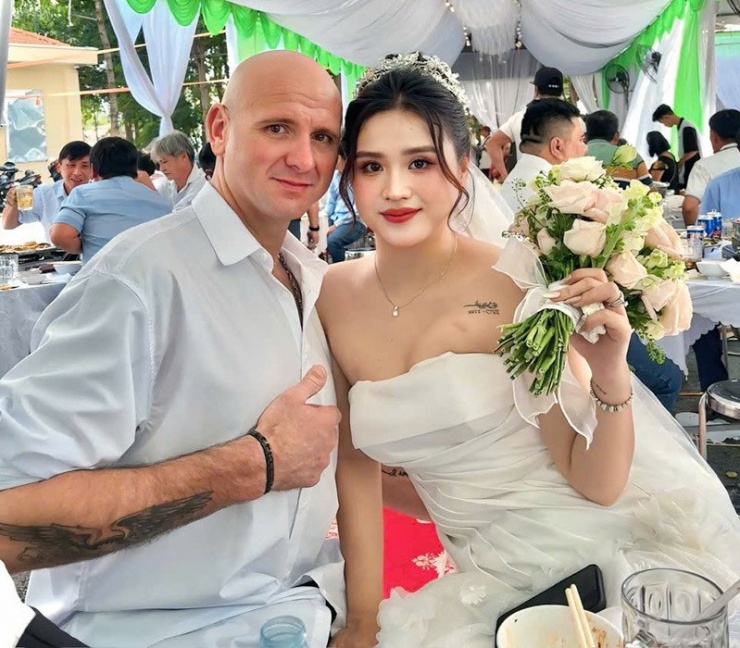 1750297107-anh-5-width800height700 Họ đang mong chờ ngày được đoàn tụ tại Mỹ