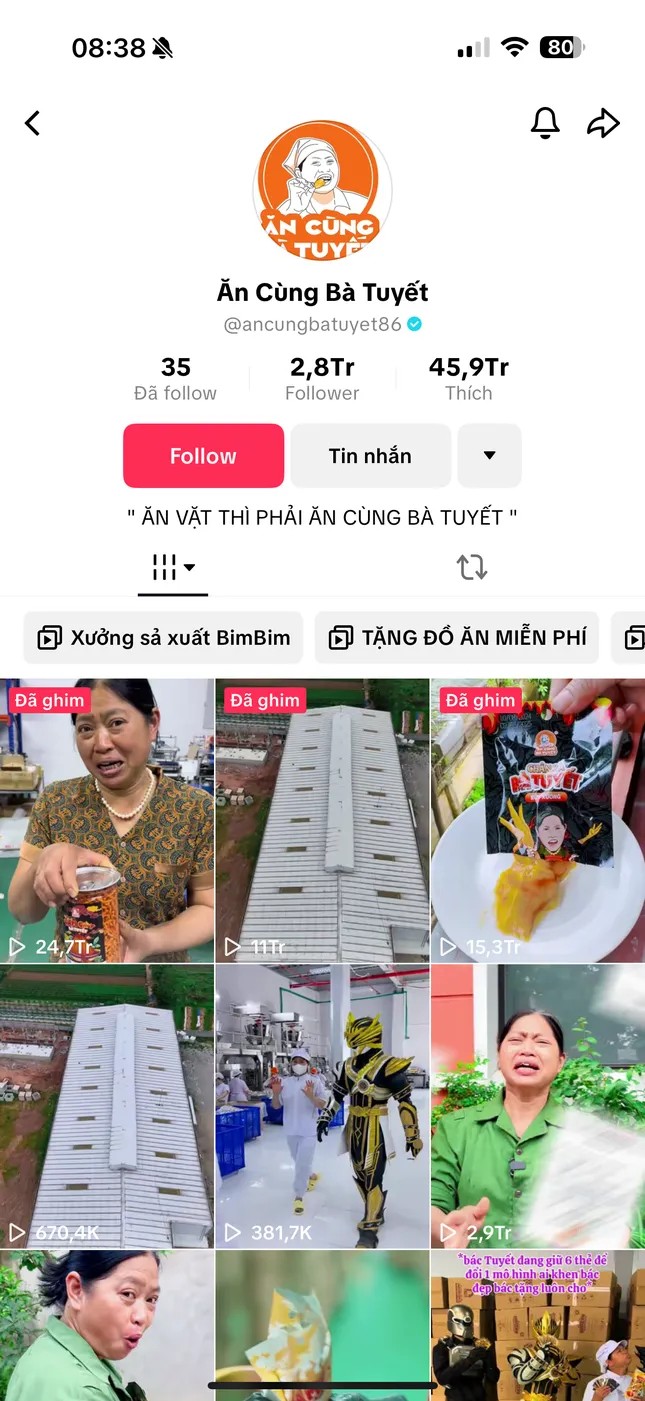 Video giới thiệu nhà xưởng sản xuất hàng nghìn mét vuông trên kênh TikTok Ăn cùng bà Tuyết được đăng tải cách đây ít giờ.