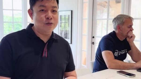 Nam ca sĩ Việt nghi bị hại, phải tìm tới cầu cứu một tỷ phú Mỹ 1750752623 632 thumbnail width740height495 anh cat 3 2 auto cropjpg