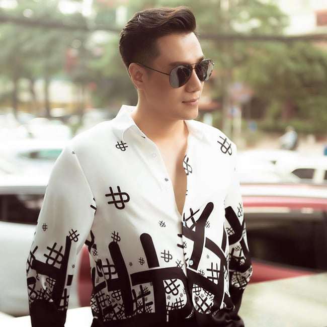 1750816197-3-viet-anh-1-7326-1-55533-width650height650 Dù có sự nghiệp thành công nhưng chuyện tình duyên của Việt Anh khá trắc trở. Anh đã trải qua 2 lần đổ vỡ hôn nhân