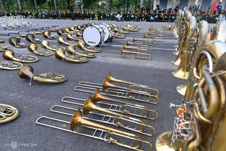 1750843766-dsc-4205-jpg-1654-width1200height799 Nữ quân nhân lần đầu hợp luyện trước diễu binh 2/9 - 8