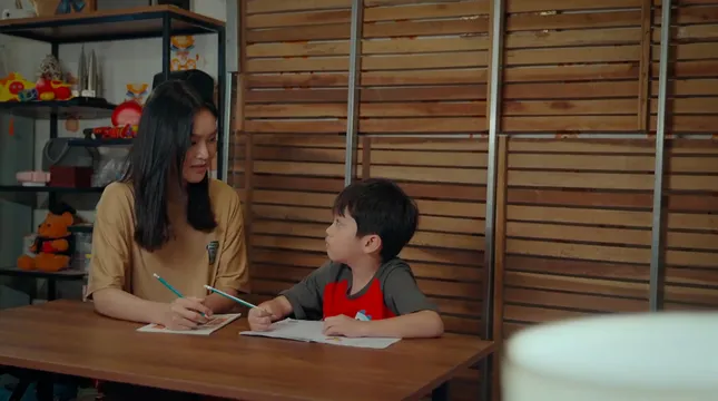 Phim giờ vàng VTV có ba vai nữ gây bức xúc, chẳng hề giống