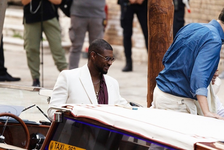 Ca sĩ Mỹ Usher, 49 tuổi, cũng là một trong những nghệ sĩ được mời dự đám cưới. Ảnh: NY Post