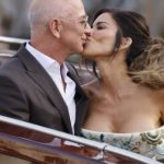 Jeff Bezos là ai mà đám cưới khiến cả thế giới phải dõi theo? 1751007682 307 thumbnail width740height495 anh cat 3 2 auto cropjpg