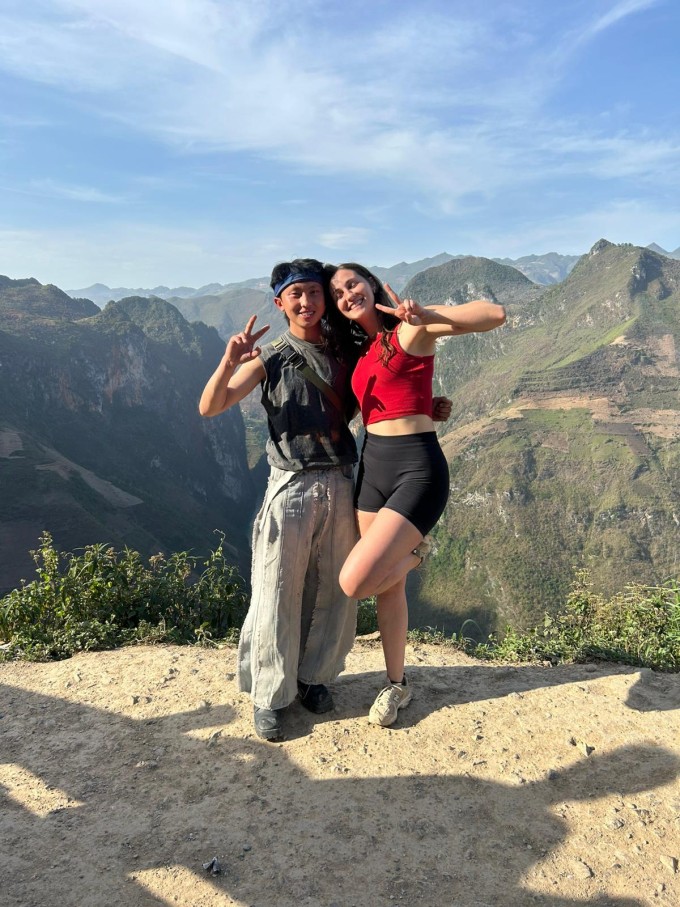 Thào A Dô và Katrina Audet ở Hà Giang. Ảnh: Nhân vật cung cấp