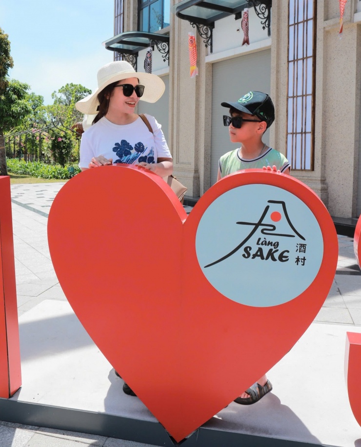 Người phụ nữ ở Hòa Bình giới thiệu gia đình '6 người còn 2', ai xem cũng khóc - 3