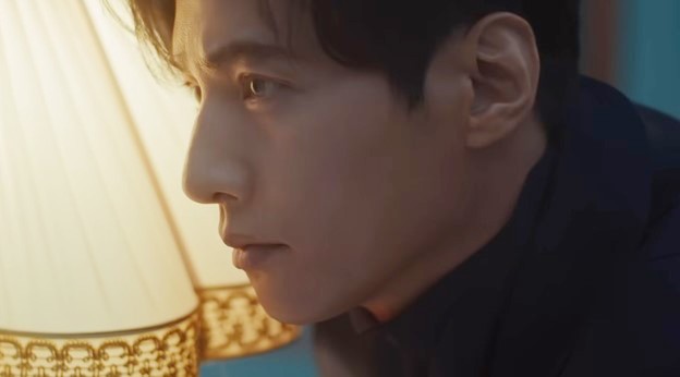 Ngôi sao ở ẩn 15 năm vẫn giàu có bậc nhất, ngoại hình