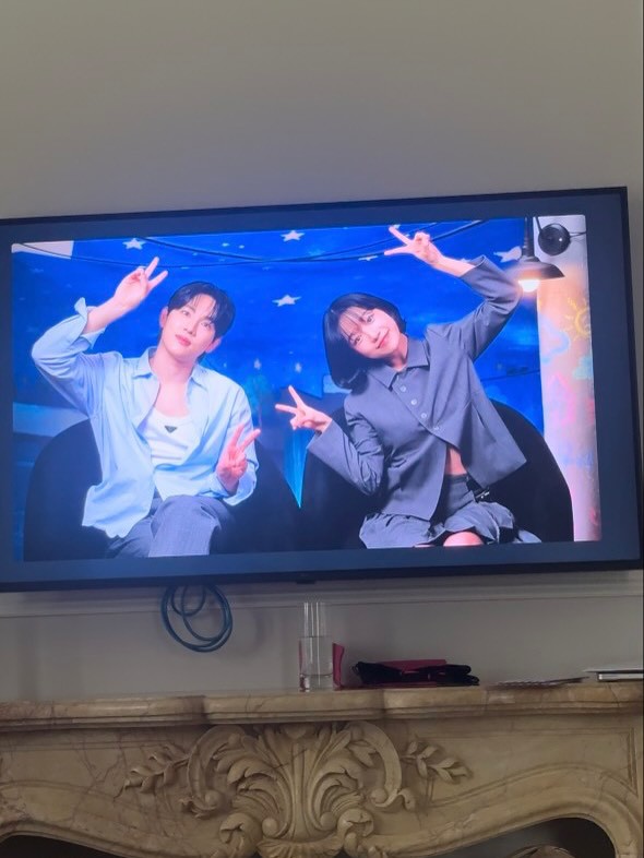 Họ rất thân thiết trong quá trình quảng bá phim