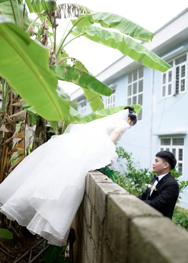 Cô dâu ở Lạng Sơn trèo tường về nhà chồng, phía sau là câu chuyện bất ngờ - 3