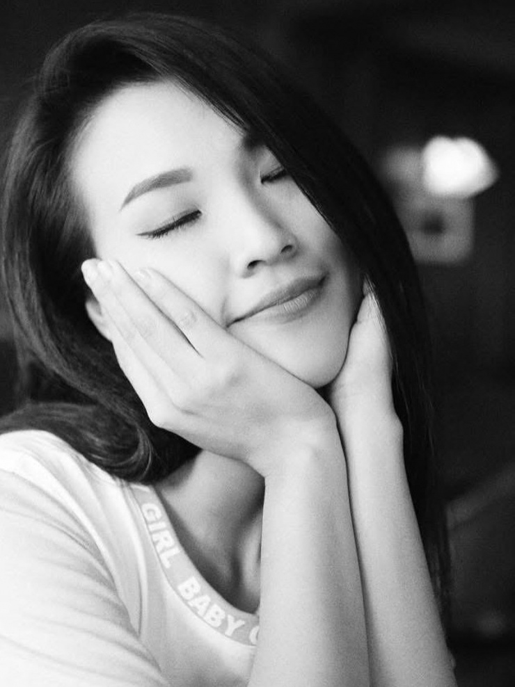 MC Hoàng Oanh viết về mình: