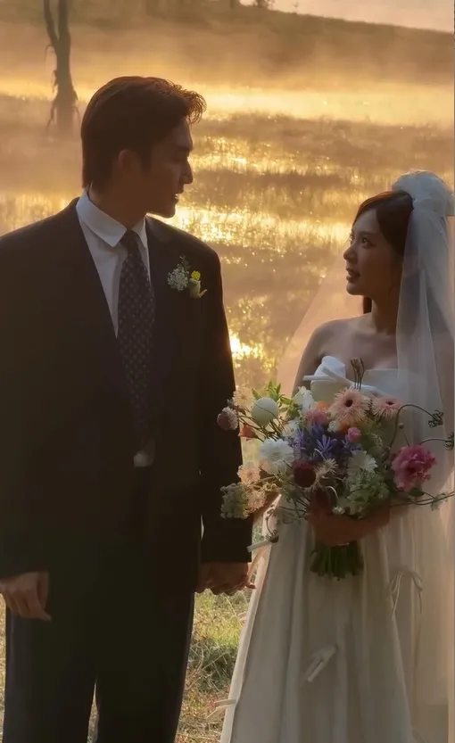 Đình Tú, Ngọc Huyền lộ video chụp ảnh cưới, bối cảnh là gì mà khán giả đoán mãi không ra? - 3