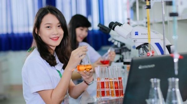 Những ngành miễn học phí 100% năm 2025: Có ngành nhận thêm 3,63 triệu đồng/tháng, được sắp xếp việc làm 1752028336 74 thumbnail width740height495 anh cat 3 2 auto cropjpg