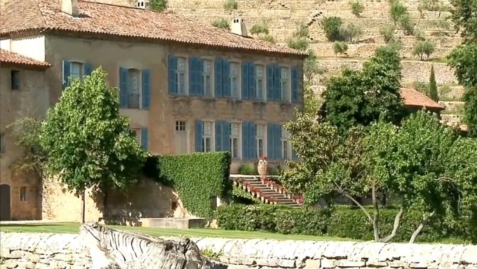 Một góc của điền trang Miraval ở Pháp, nơi Angelina Jolie và Brad Pitt từng sở hữu chung. Ảnh: Zuma