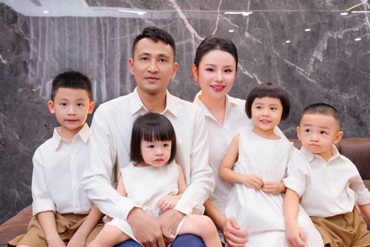 Tổ ấm viên mãn của cặp đôi 