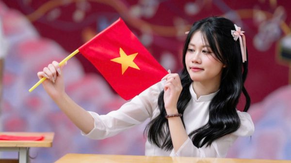 Chân dung thủ khoa khối C00 toàn quốc 1752644127 413 thumbnail width1200height628jpg