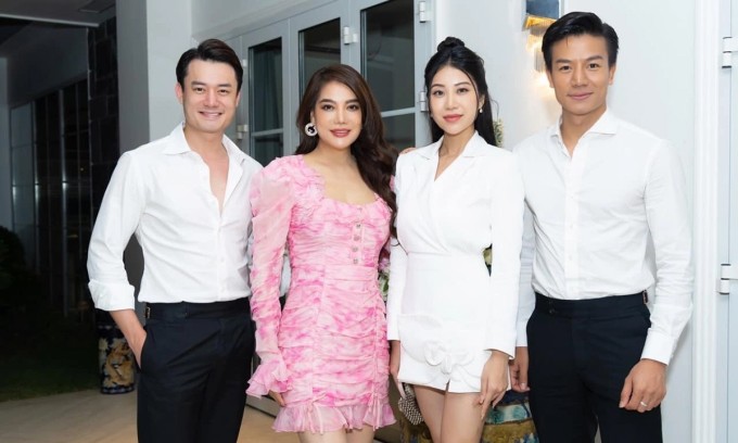 Anh Dũng (bìa trái) lần cuối cùng xuất hiện bên Trương Ngọc Ánh ở tiệc sinh nhật nữ diễn viên, tháng 11/2023.