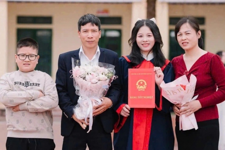 1752800460-036-2937-n-5473-width1020height680 Ba thủ khoa THPT toàn quốc được khen tài sắc vẹn toàn - 8