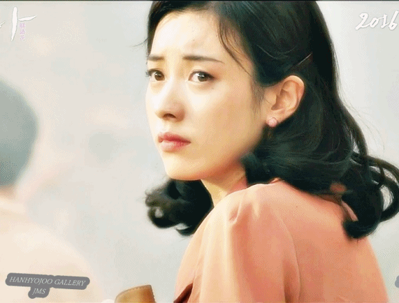 1753088330219914393202-1753282546567-17532825470401988314599 "Mỹ nhân cười đẹp nhất Hàn Quốc" có nhan sắc đỉnh thế nào mà tới giờ chưa ai soán ngôi được? 1753088330219914393202 1753282546567 17532825470401988314599