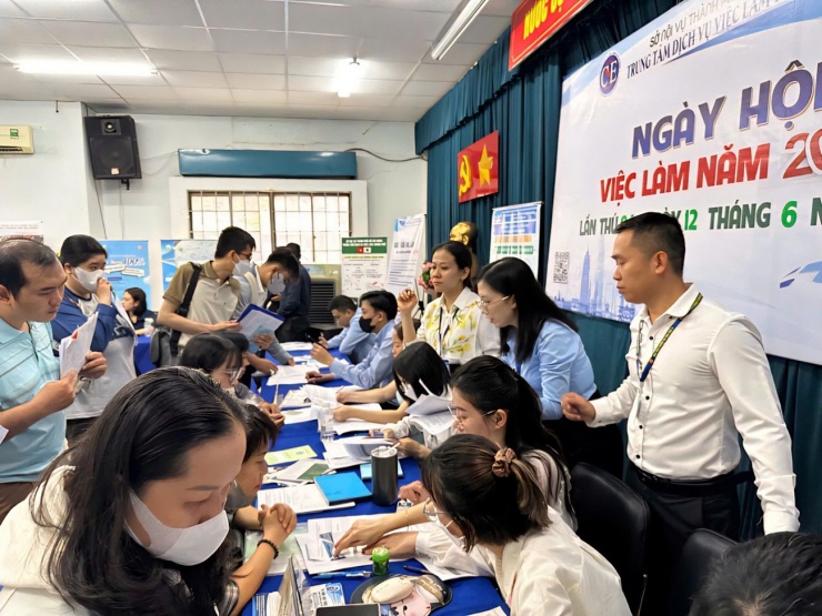 Nhiều người vẫn đang trong hành trình tìm