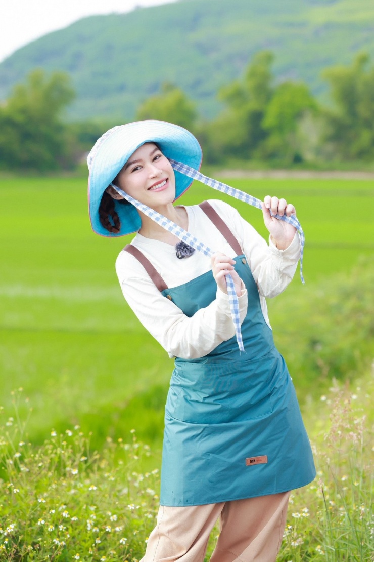 1753752717-851-0783-0-n-width1300height1949 Ngọc Thanh Tâm thu hút thêm lượng fan lớn khi tham gia Gia Đình Haha. Ảnh: FBNV.